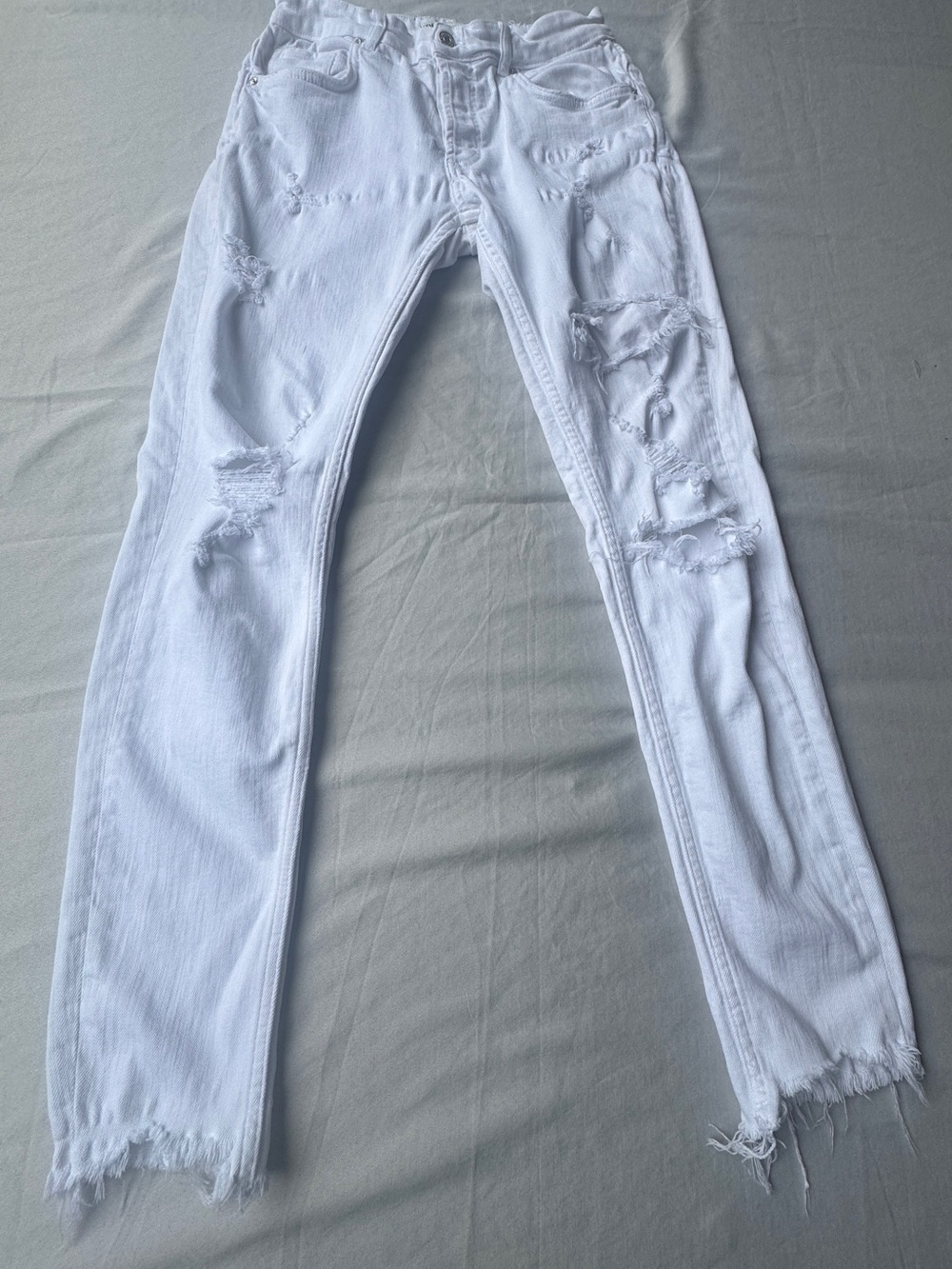 Zara White Denim Jeans with Branded Waist Label